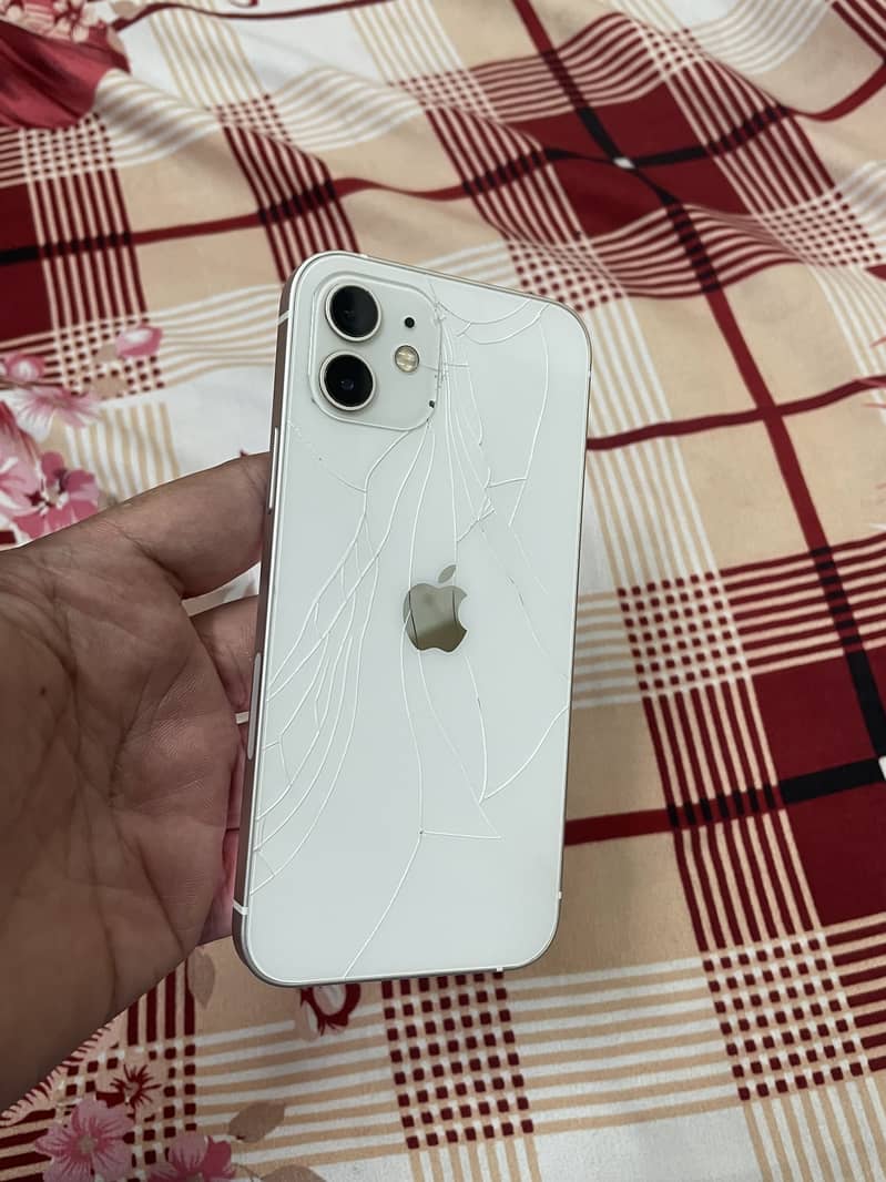Apple iPhone 12 8