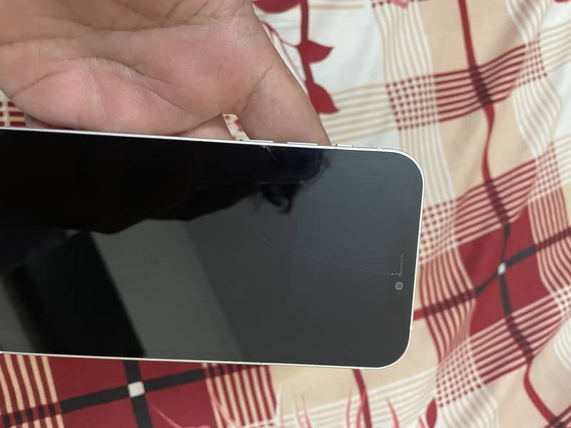 Apple iPhone 12 11
