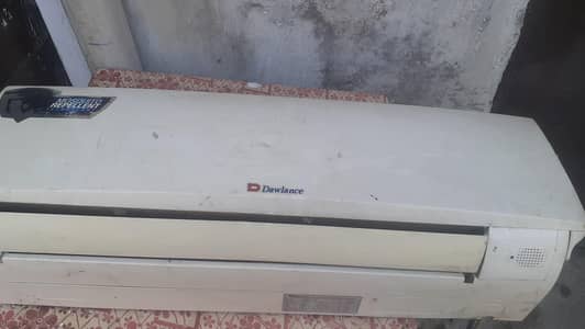 DAWLANCE AC 1 TON IN GOOD CONDITION