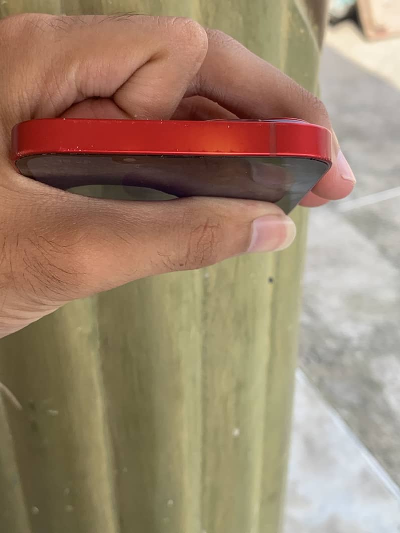 Apple iPhone 13 1