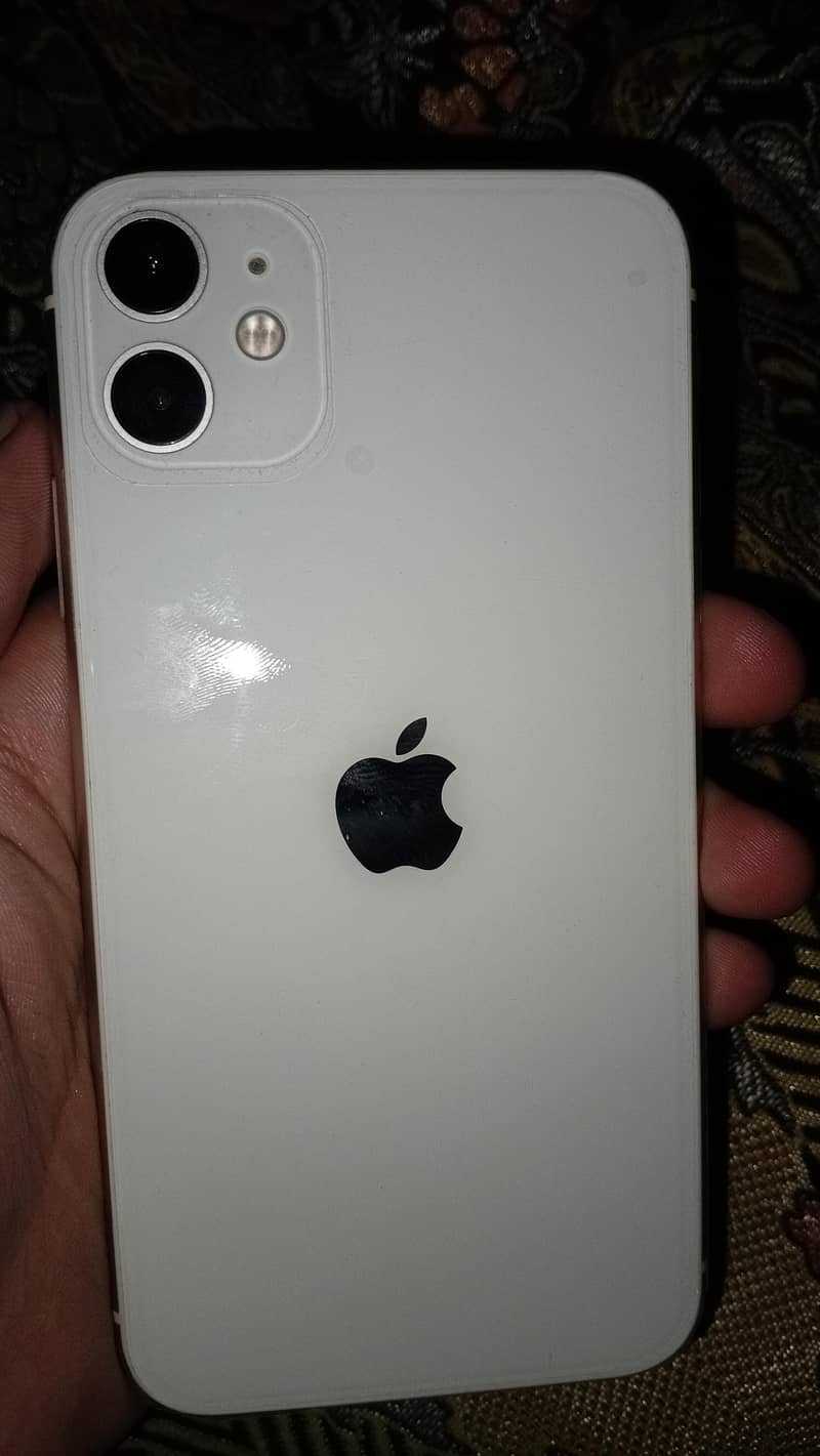 Apple iPhone 11 0