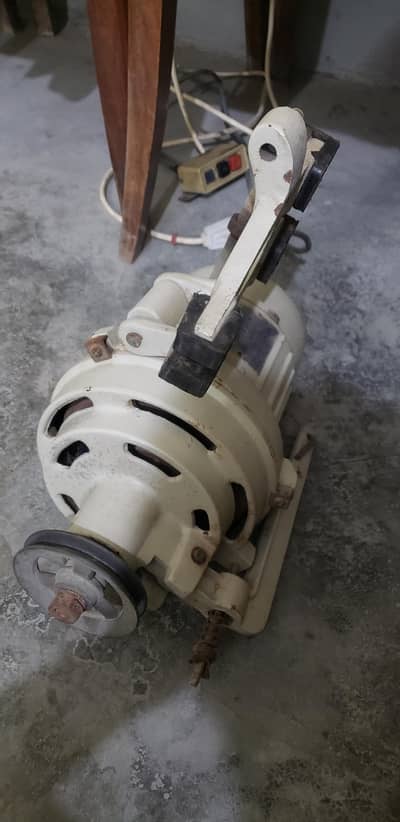 Gemsy sewing machine original motor in working condition