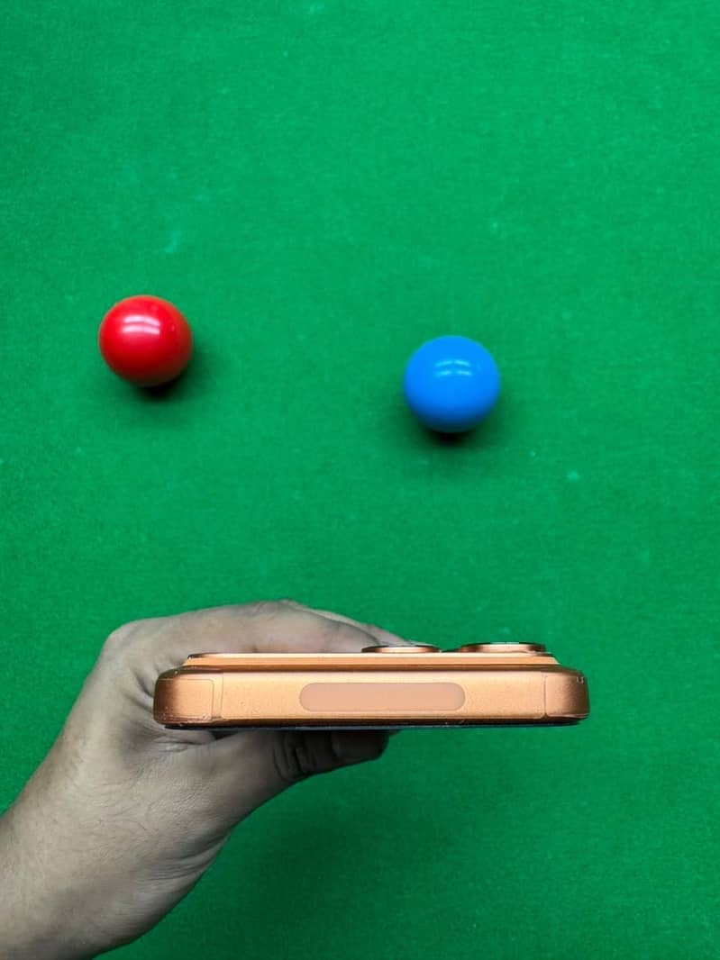 Apple iPhone 17 Pro Max 4