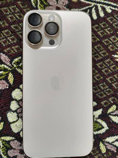 Apple iPhone 16 Pro Max
