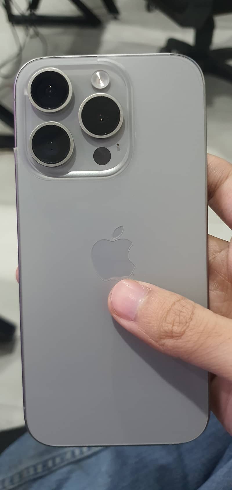 Apple iPhone 15 Pro 6