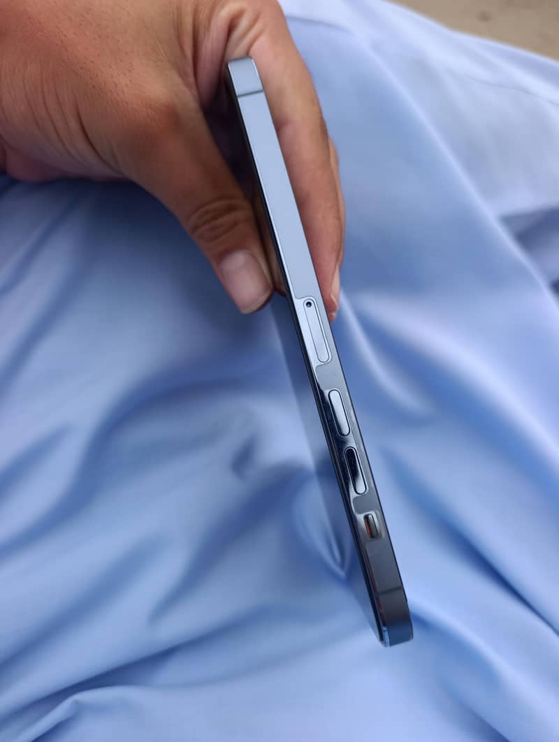 Apple iPhone 13 Pro Max 5