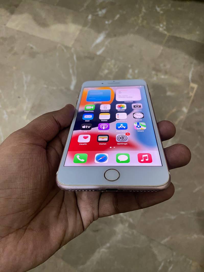 Apple iPhone 7 Plus 7