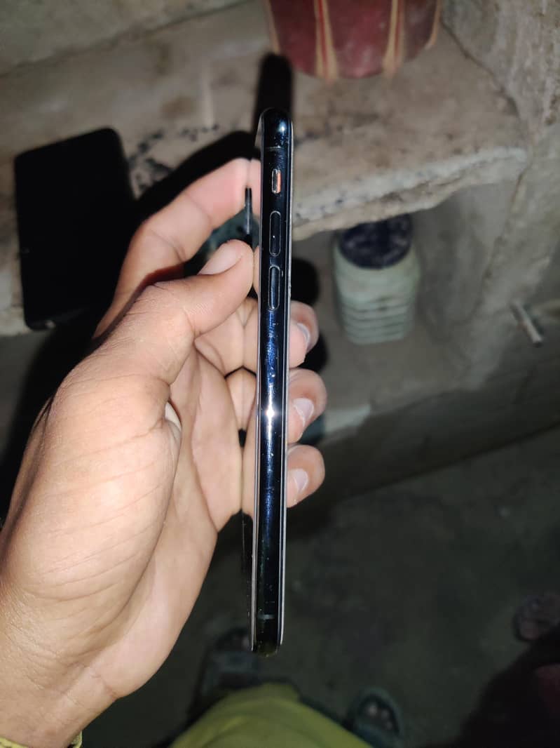 Apple iPhone X 2