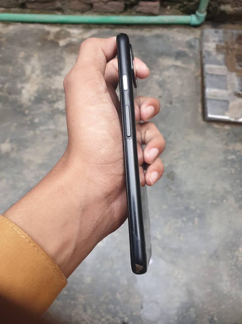 Google pixel 4a 5g 4