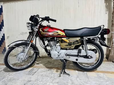 Honda CG 125 Special edition Red Gold