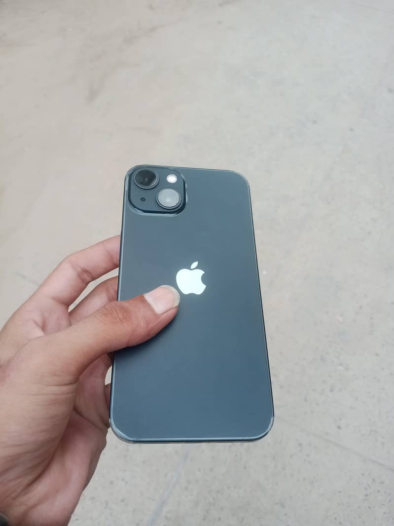 iPhone 13 5