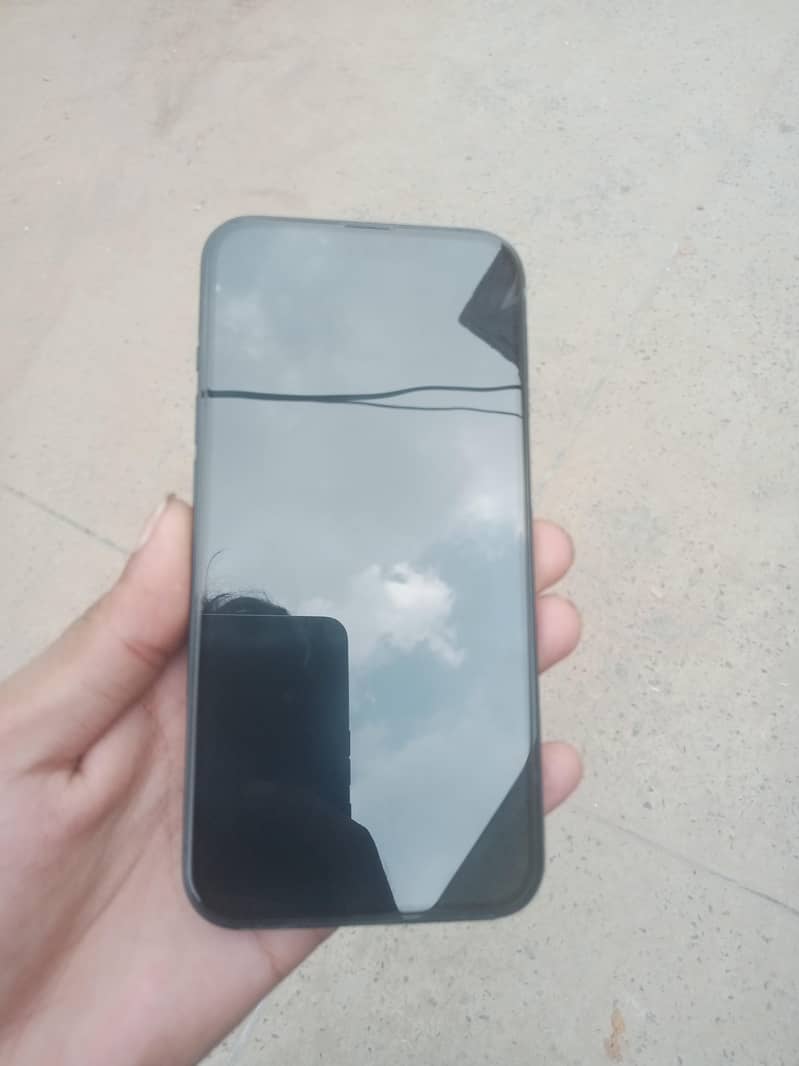 iPhone 13 6
