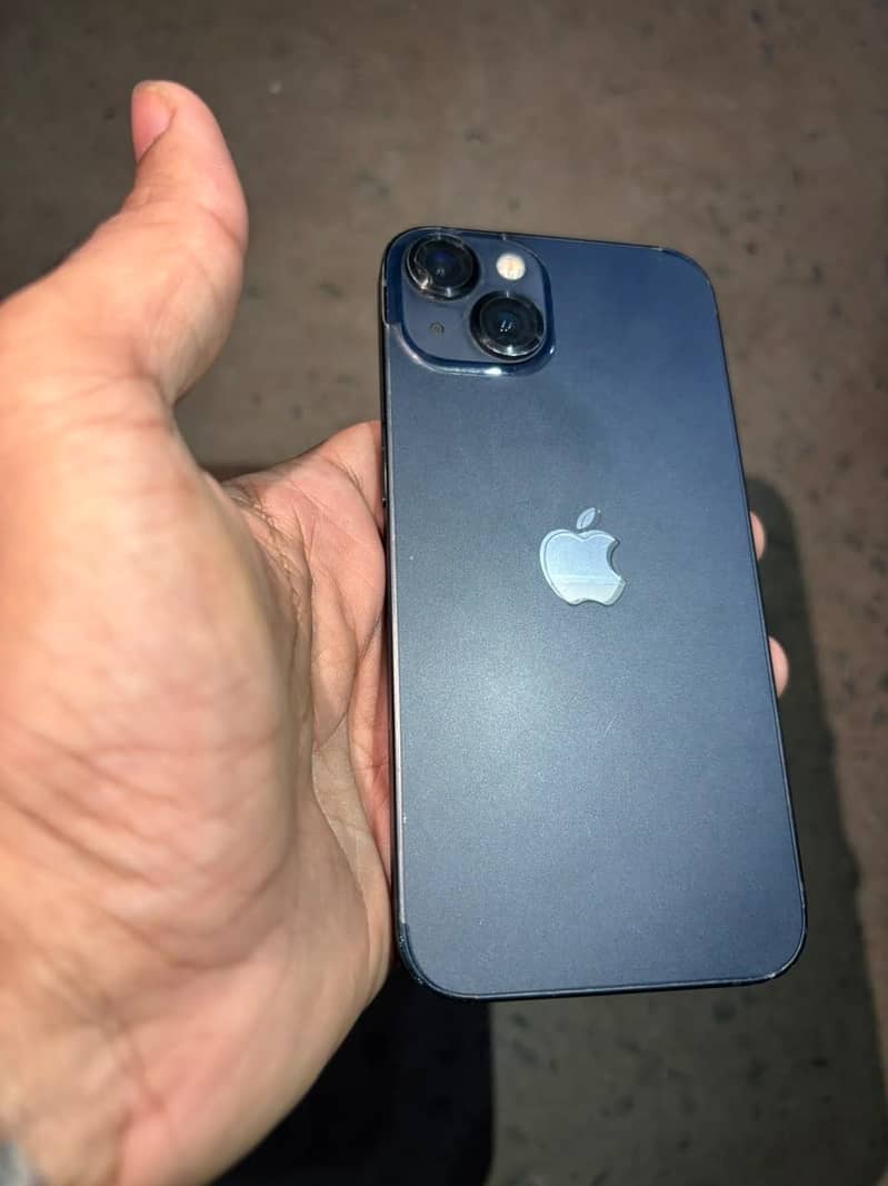 Apple iPhone 13 2