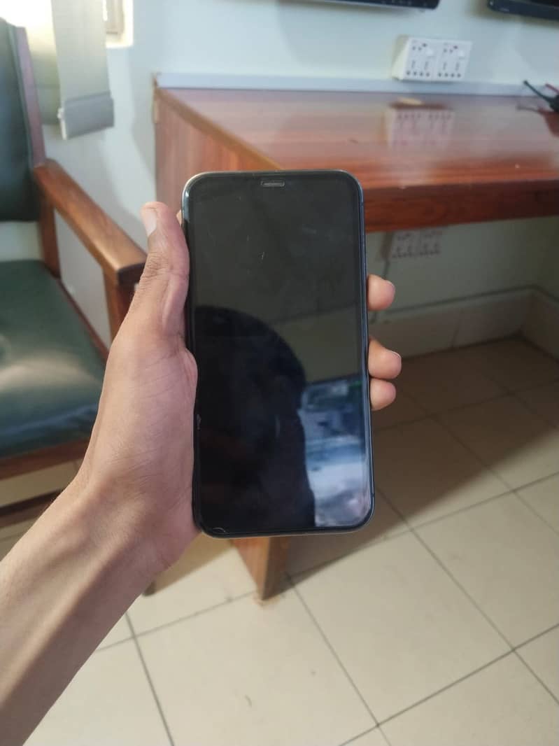 Apple iPhone 11 1