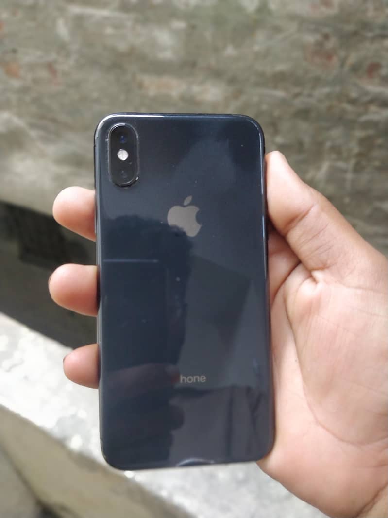 Apple iPhone XS 3