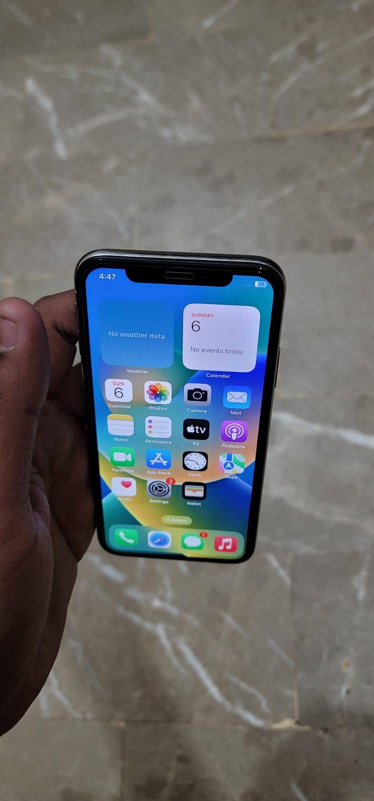 Apple iPhone X 4