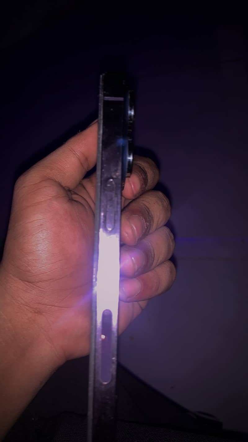 Apple iPhone 14 Pro Max 1