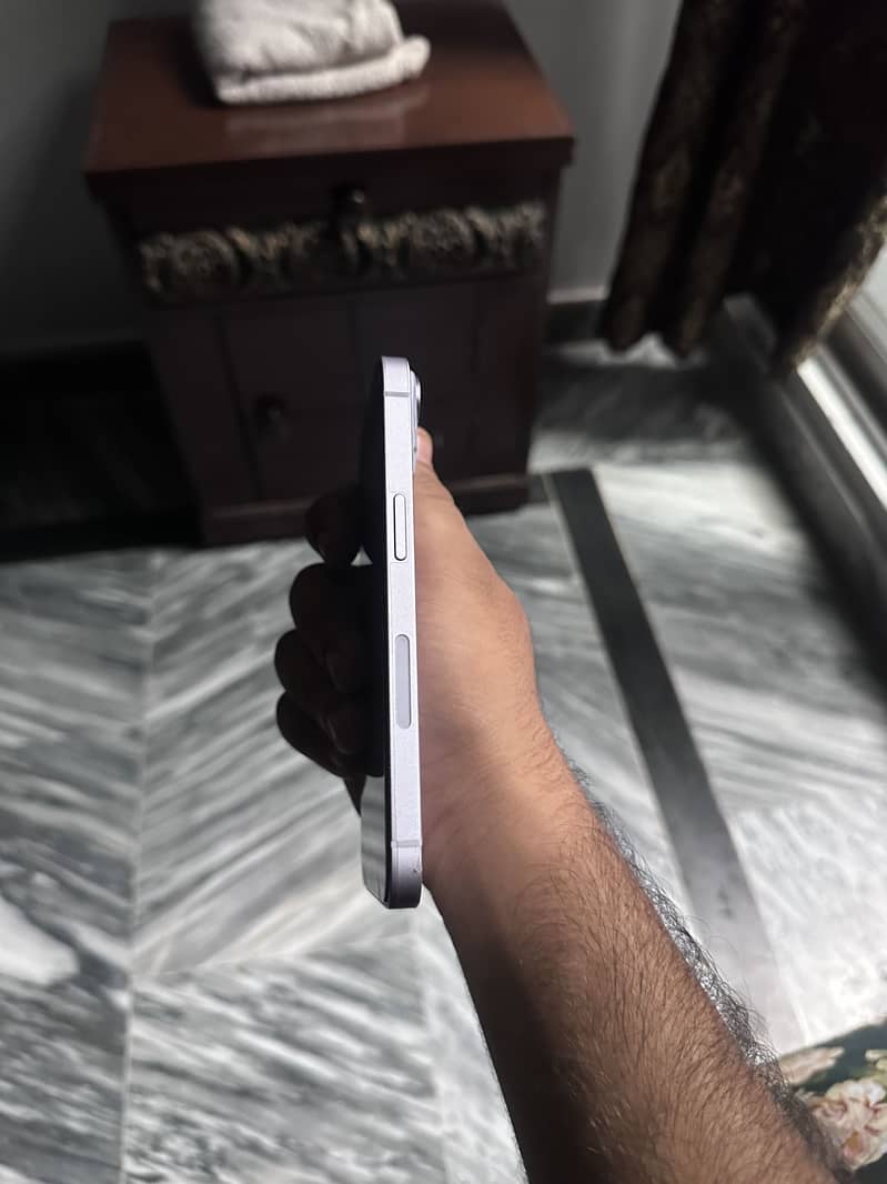Apple iPhone 14 0