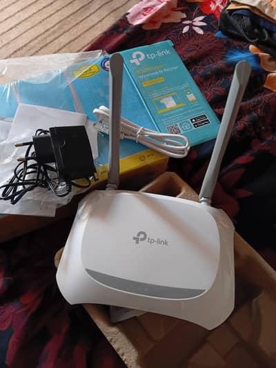 tp-link wireless router with 300mbps