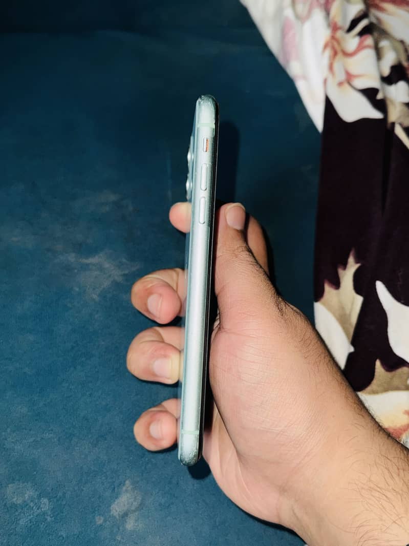 Apple iPhone 11 1