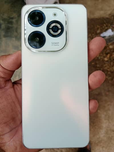 Infinix smart 8 plus 4+4&64 no open no repair, Exchange possible