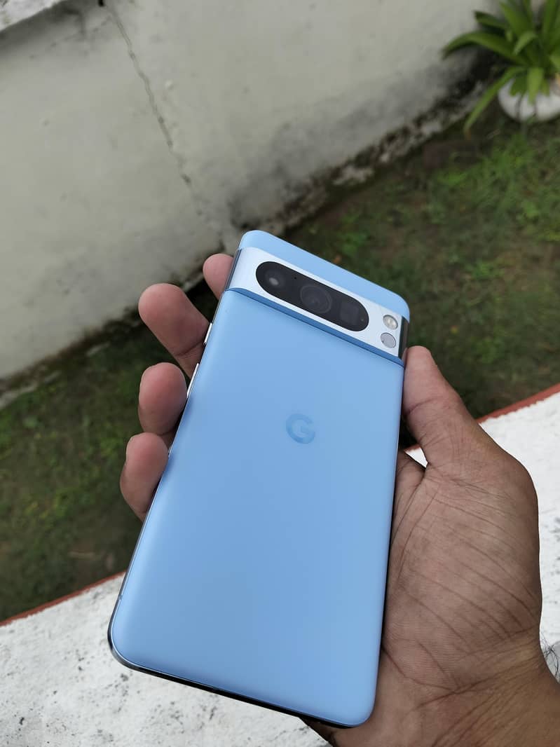 Google Pixel 8 Pro 0