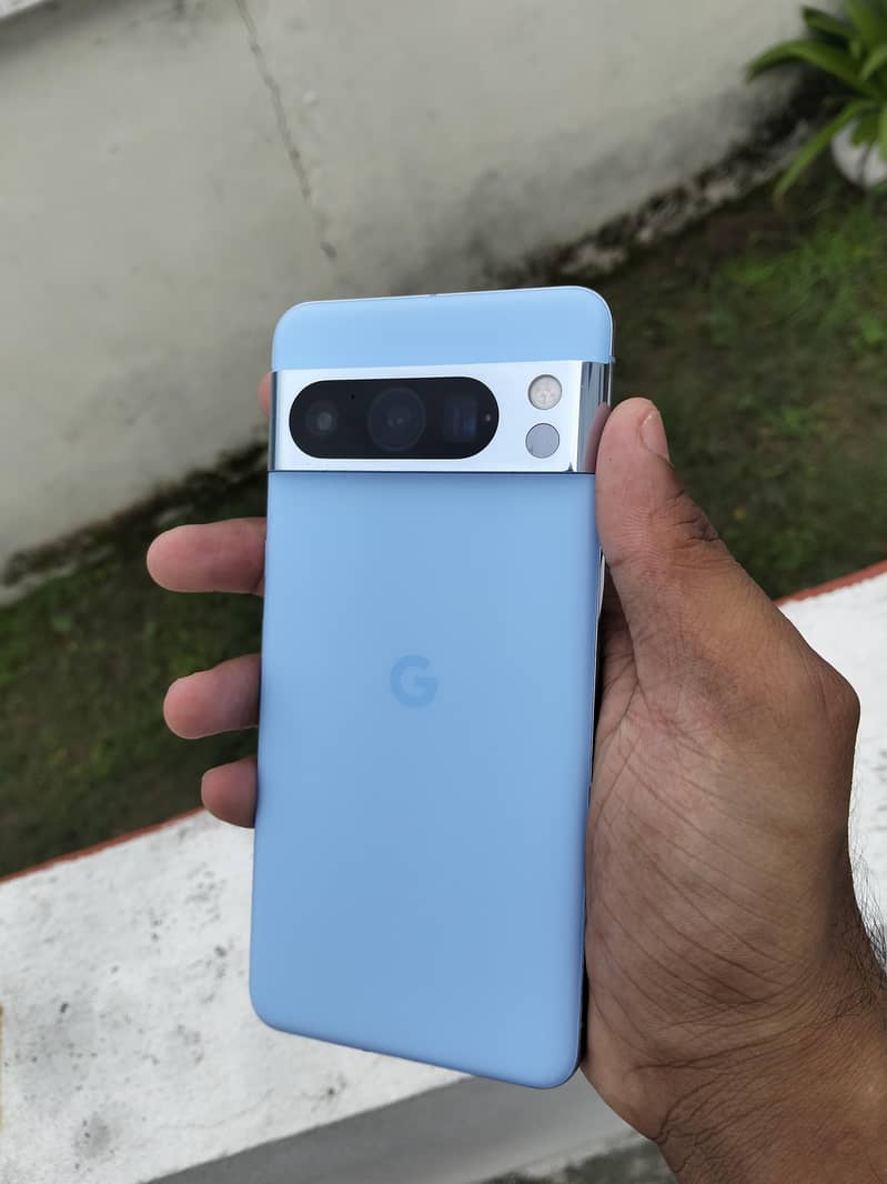Google Pixel 8 Pro 2