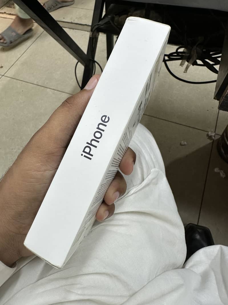 Apple iPhone  14 Pro my WhatsApp 0316-33-52-165 2