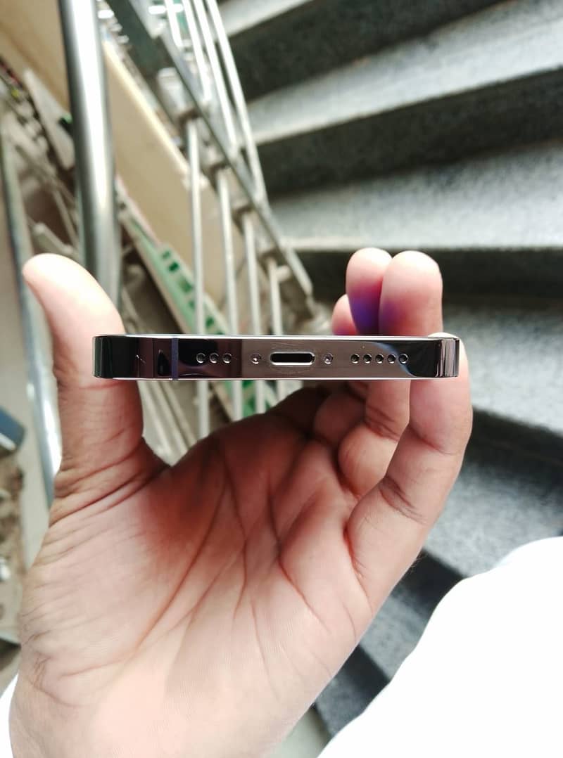 Apple iPhone  14 Pro my WhatsApp 0316-33-52-165 9