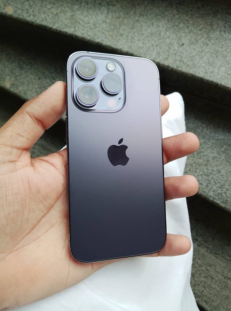 Apple iPhone  14 Pro my WhatsApp 0316-33-52-165 10