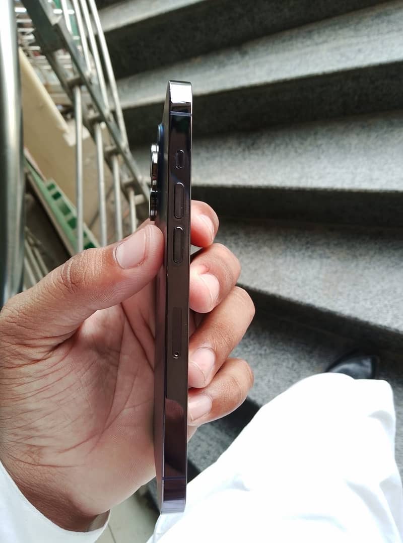 Apple iPhone  14 Pro my WhatsApp 0316-33-52-165 11