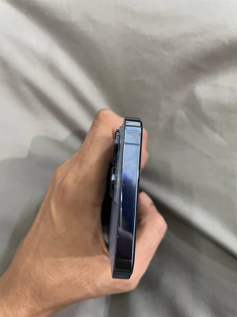 iPhone 13 Pro 4