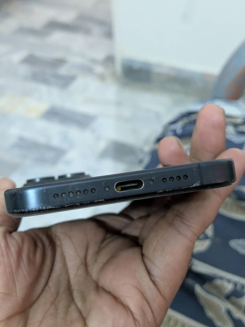 Iphone 15 Pro Max 6
