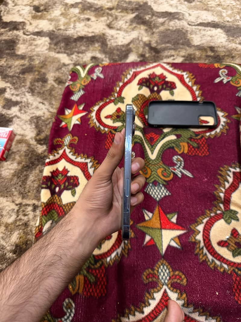 Apple iPhone 13 Pro Max 7