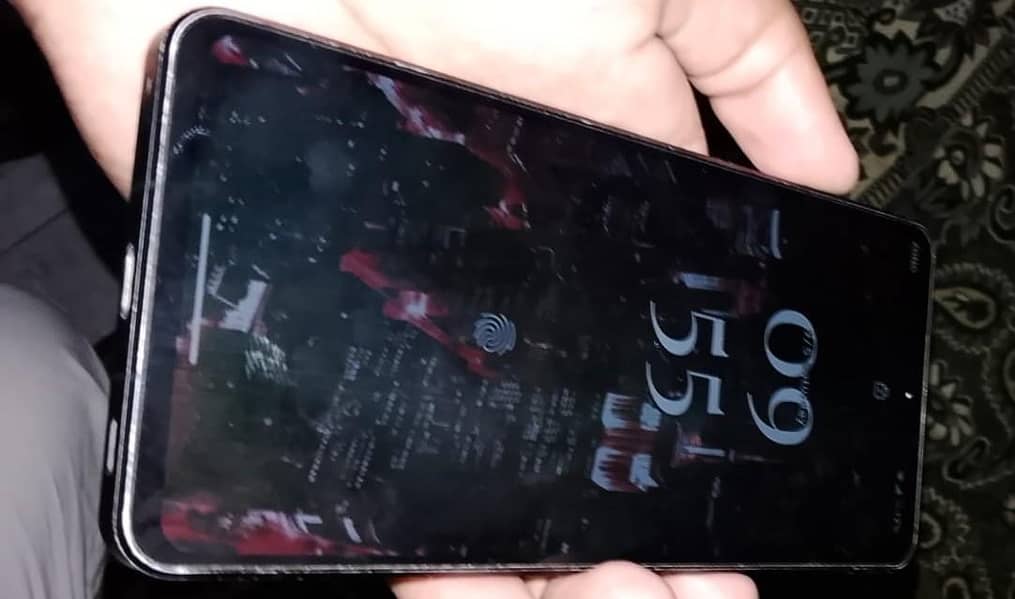 sharp aquos R7 2