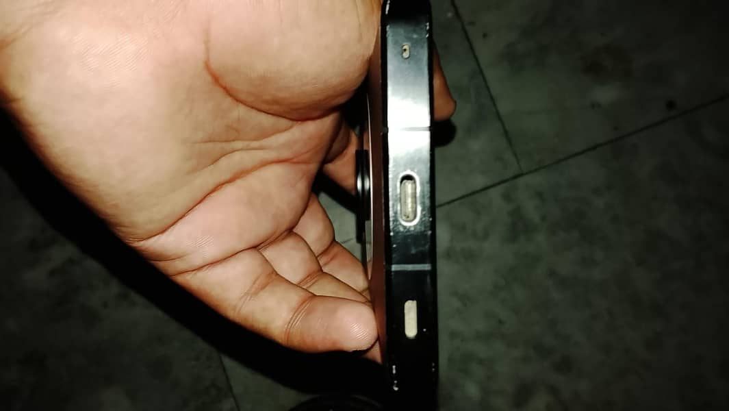 sharp aquos R7 3