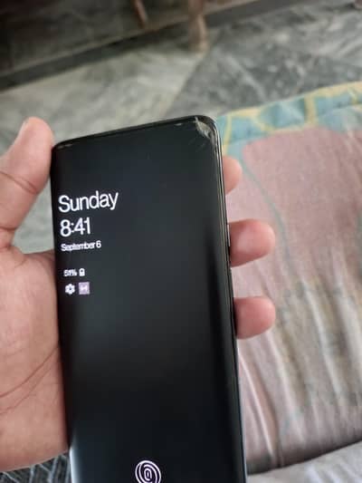 One Plus 7 Pro 8/256 glass break