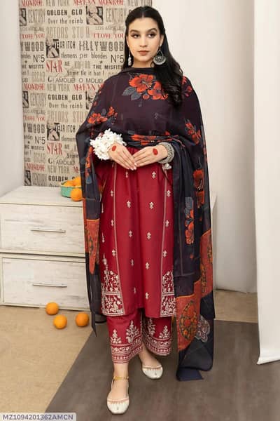 Maroon Embroidered Lawn 3pcs set with duptta