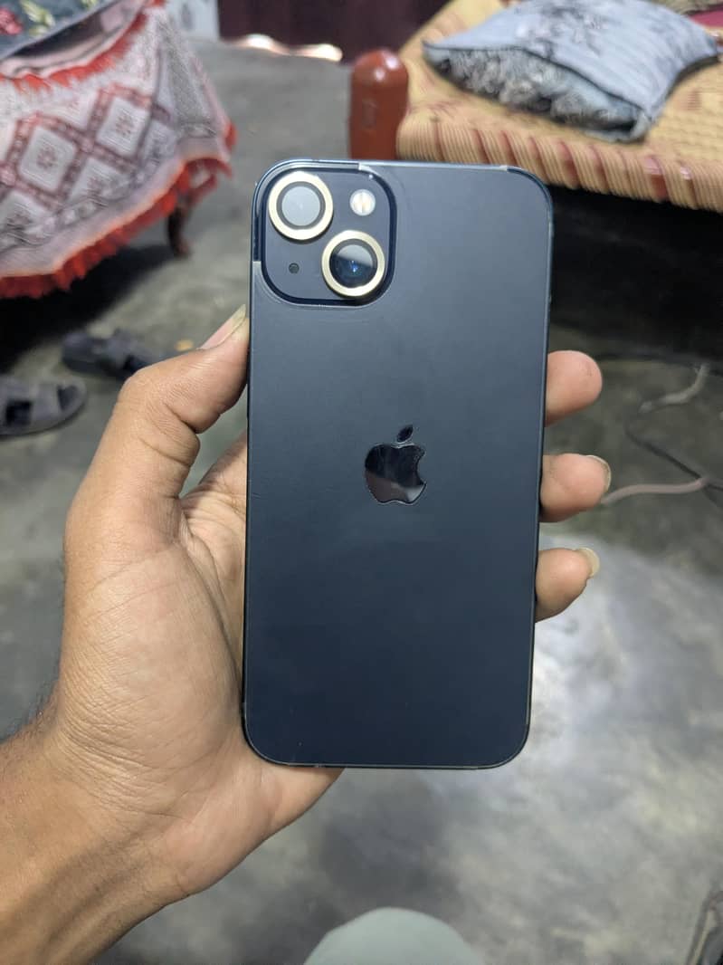 Apple iPhone 13 2