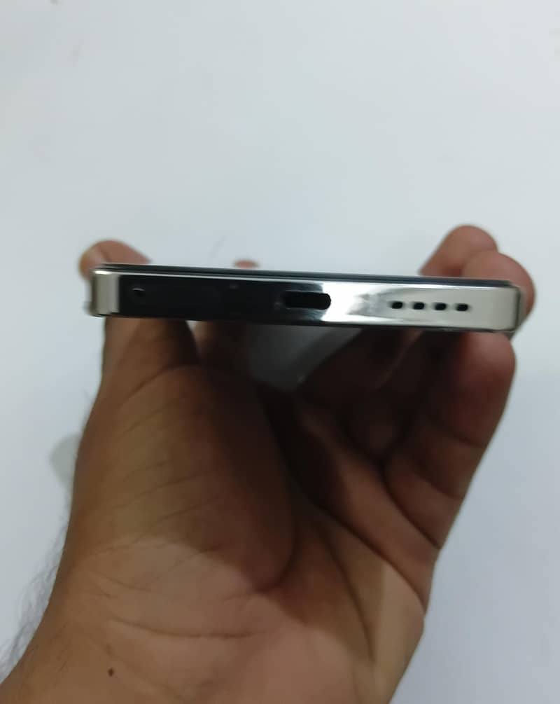 Infinix Note 40 6