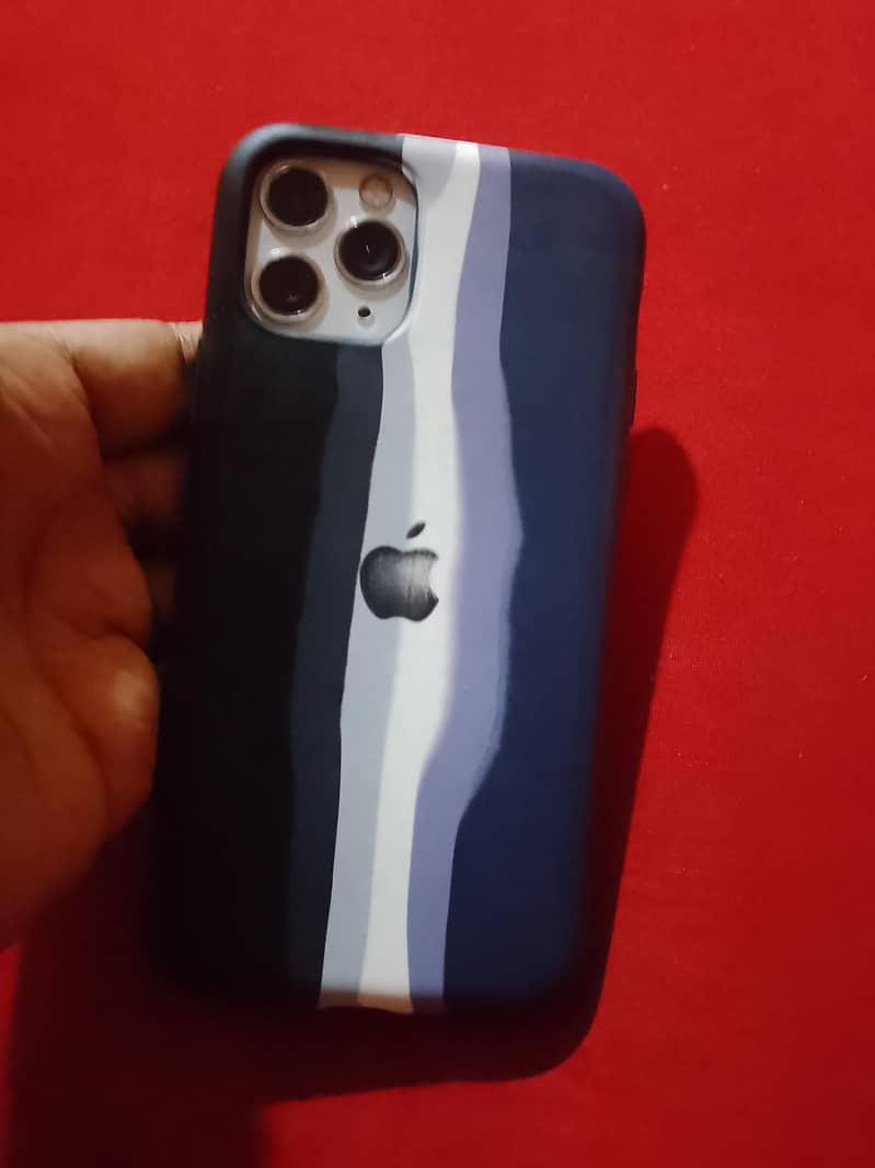 Apple iPhone 11 Pro 2