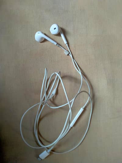 iphone wale handsfree