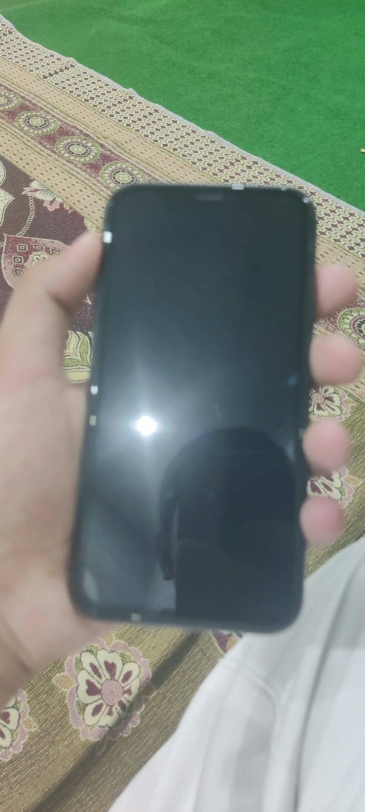 Apple iPhone 11 0