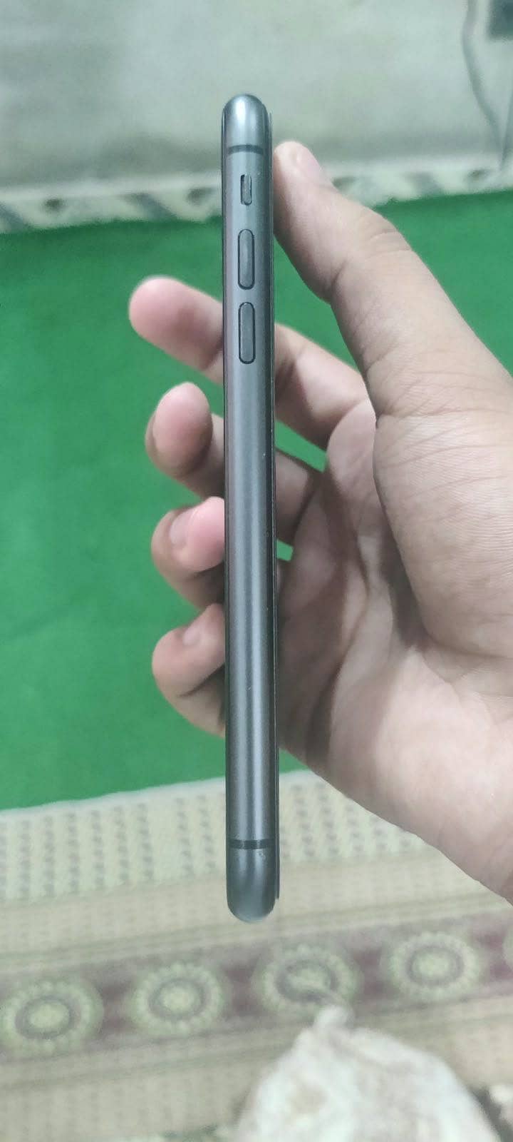Apple iPhone 11 2