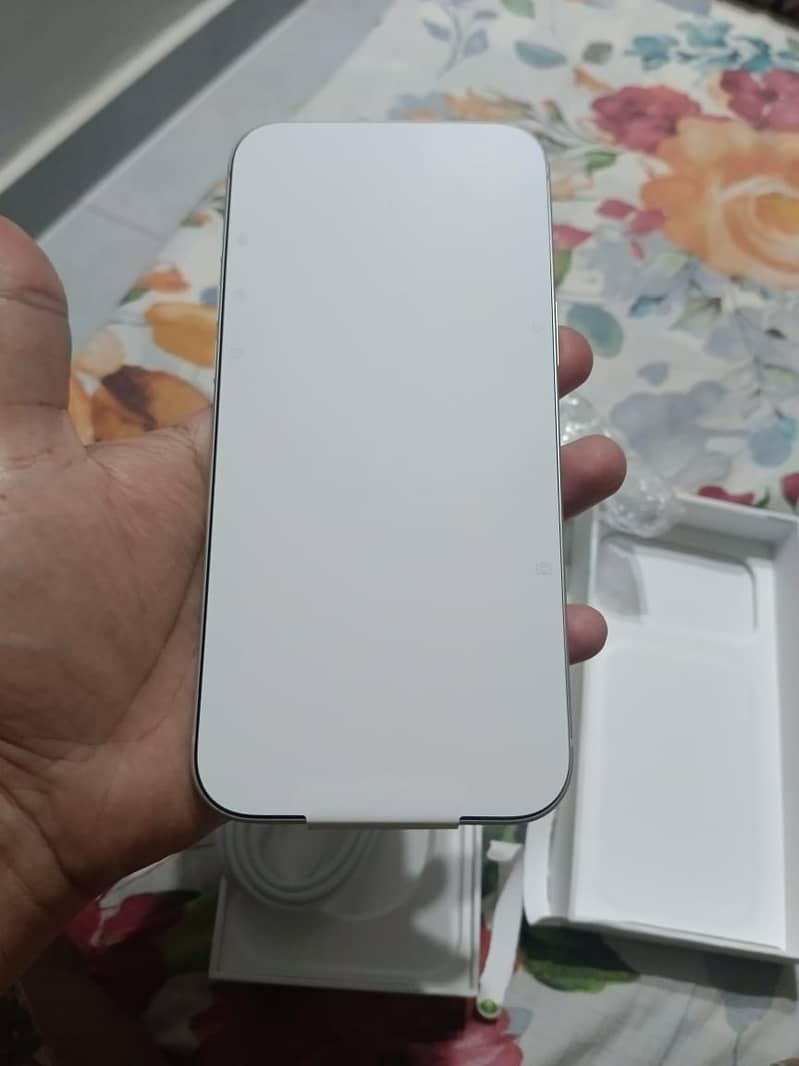Apple iPhone 17 Pro Max 2