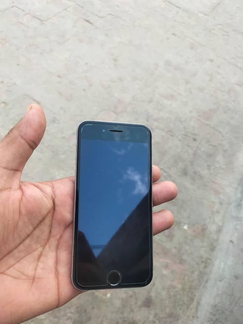 Apple iPhone 6 1