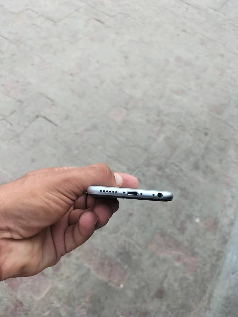Apple iPhone 6 2
