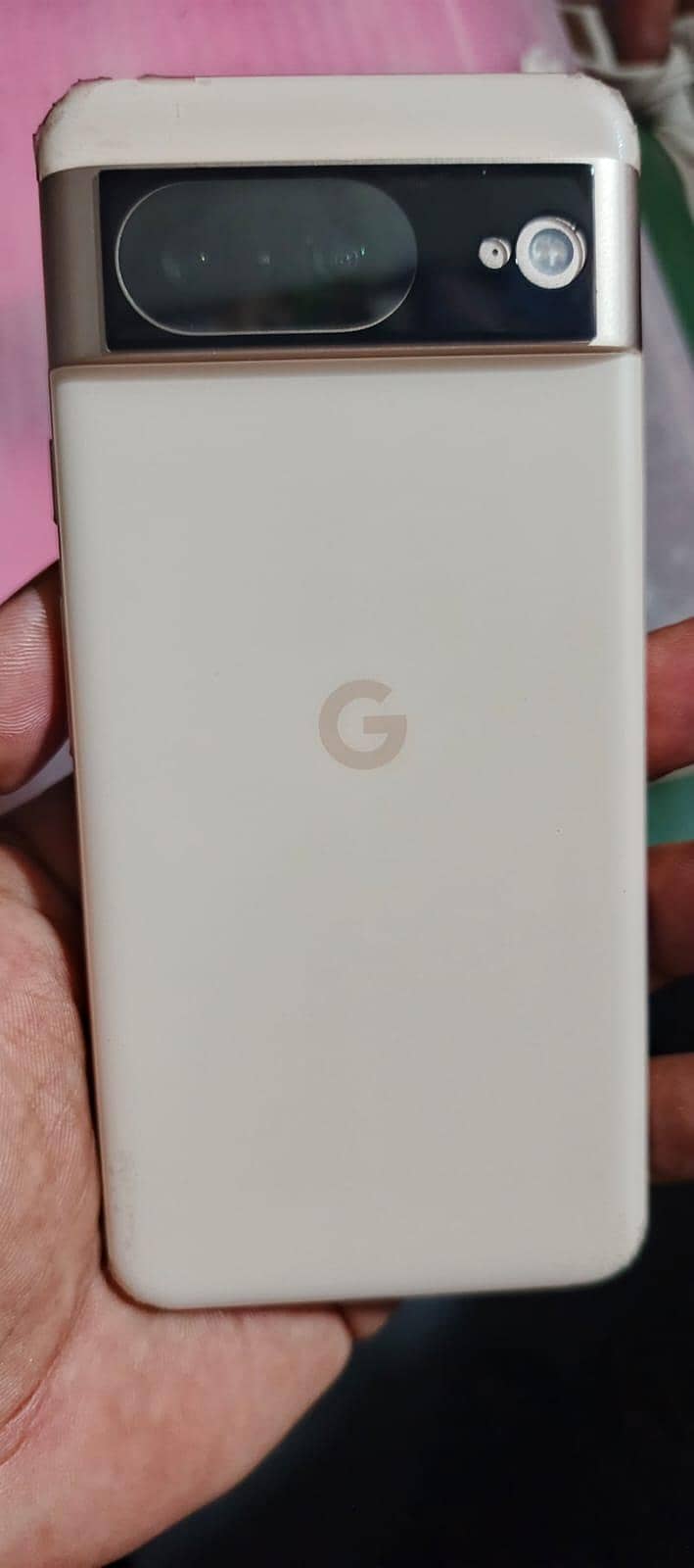 Google Pixel 8 4