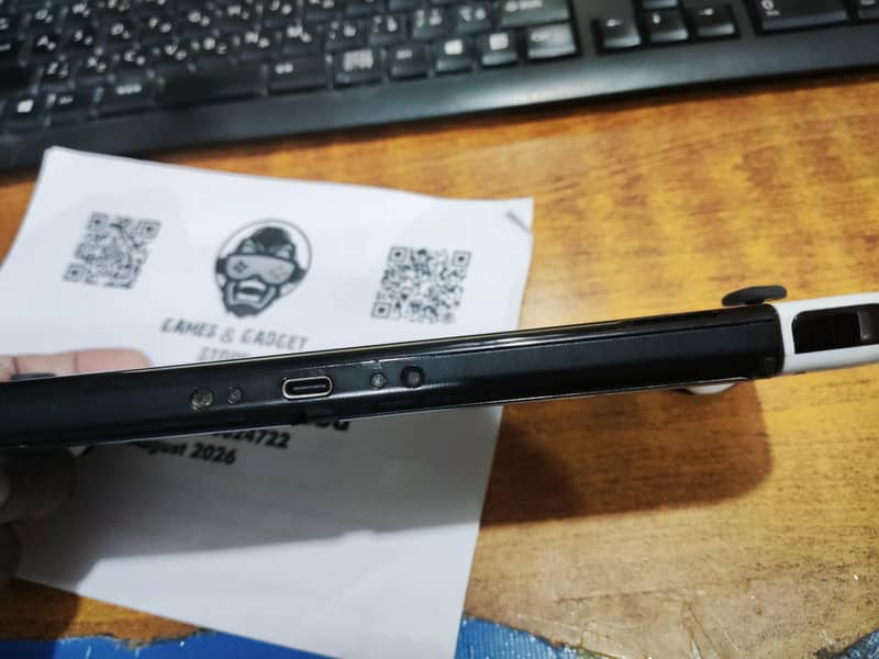 Nintendo Switch OLED - Jailbroken - 128GB - COD 7