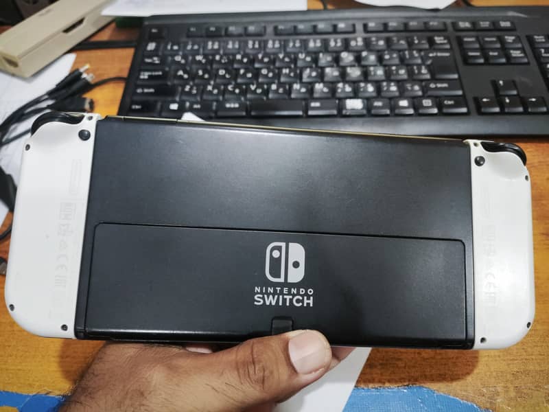 Nintendo Switch OLED - Jailbroken - 128GB - COD 8